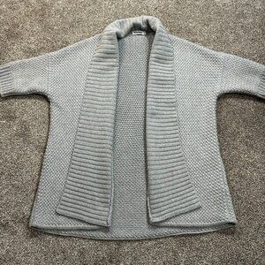 Jil Sander short sleeve cardigan sweater jacket. 100% cashmere. Size 40